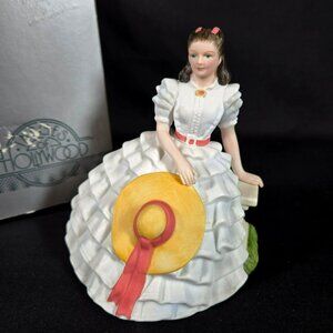 Vivien Leigh As Scarlett OHara Figurine "Gone With The Wind" 1983 By Avon